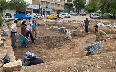 نمایان شدن لایه‌های دست‌نخورده شهر شاپورخواست در کاوش محوطه باستانی مناره آجری خرم‌آباد